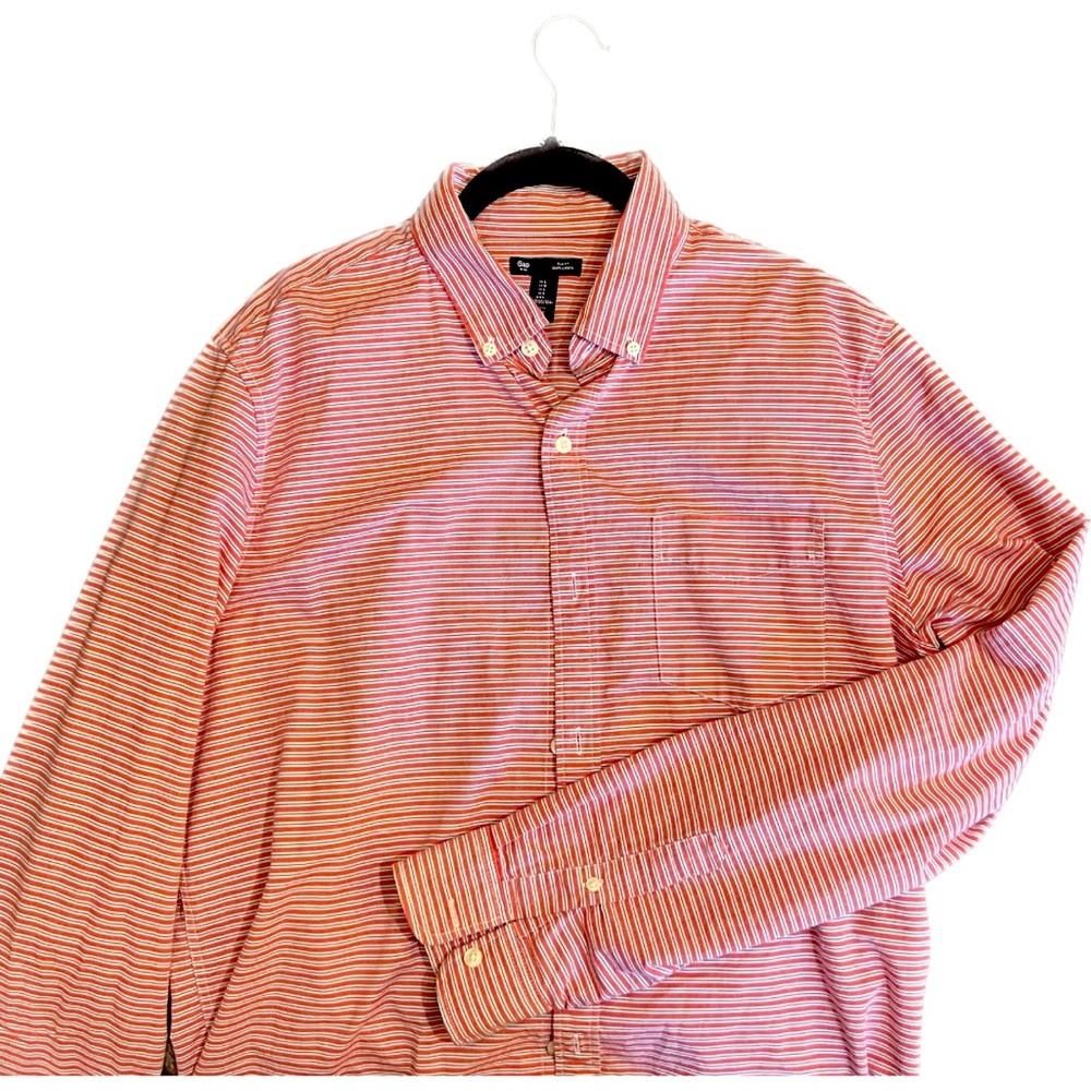 Men’s Large GAP button down shirt Red